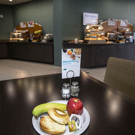 Holiday Inn Express St. Louis Central West End By Ihg מראה חיצוני תמונה